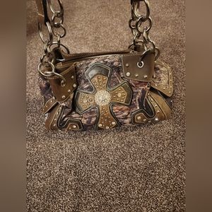 Camo cross purse